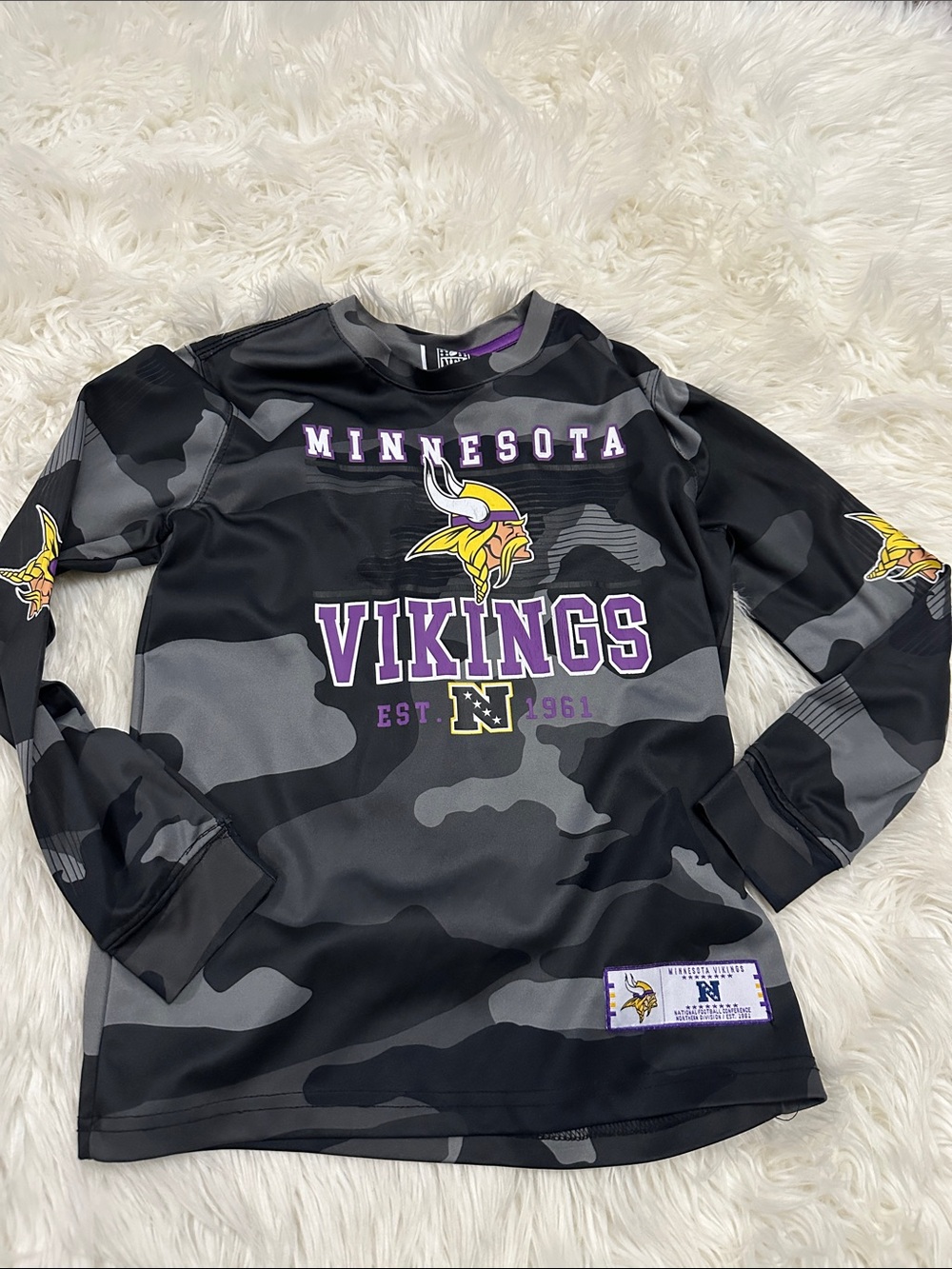 Kids' Long Sleeve Camo Pajama Top - Black & Gray